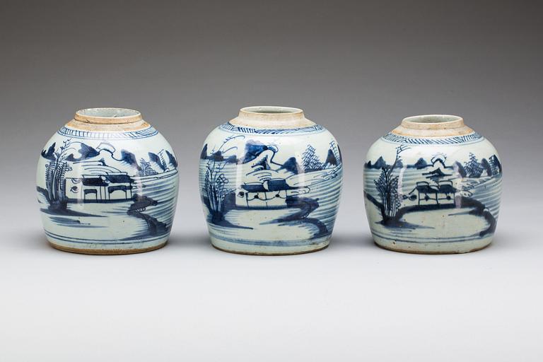 BOJANER, 3 st. Porslin, Kina, 1800-tal.