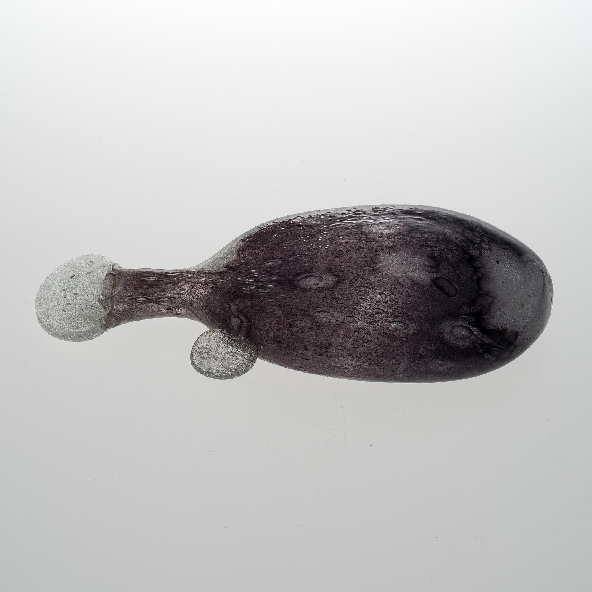 KAJ FRANCK, ART GLASS. "Kampela" (Flounder). Signed Kaj Franck Nuutajärvi Notsjö.