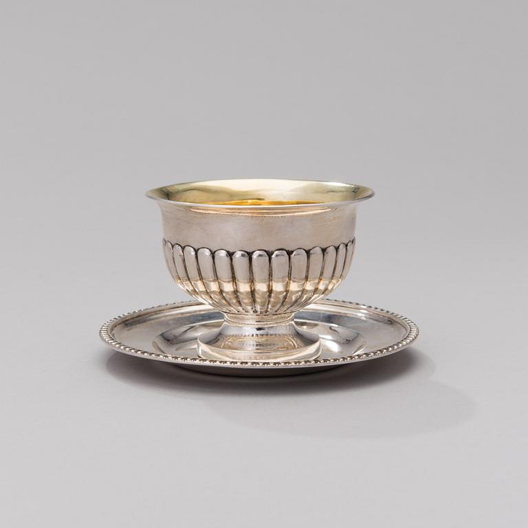 A SWEDISH SILVER BOWL WITH LADDLE, Johan Petter Grönvall, Stockholm 1832 and 1821.