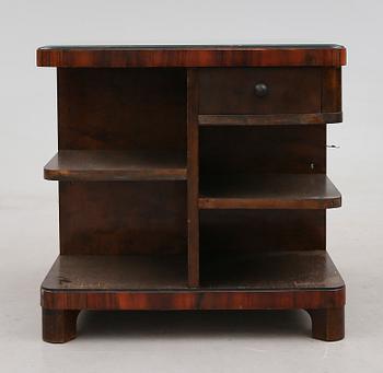 BORD, 1900-talets första hälft.