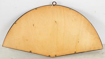 A Chinese laquer fan, Qing dynasty, early 19th century.