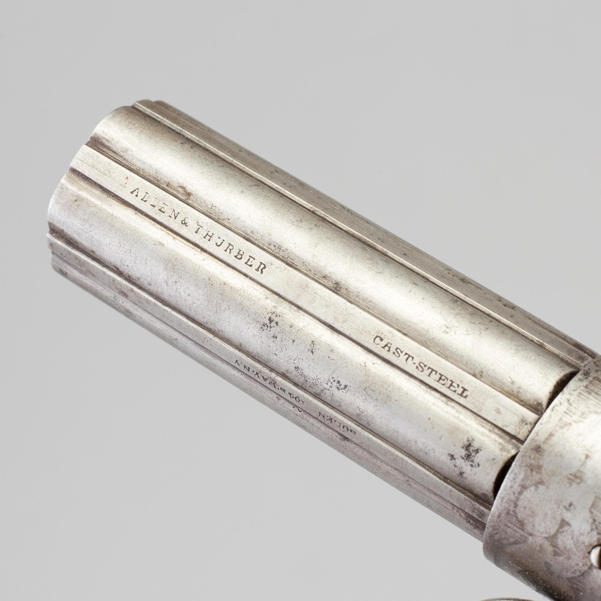 SLAGLÅSPISTOL, sk. Pepperbox, för sex skott, Allen & Thurber, omkring 1800-talets mitt. I låda.