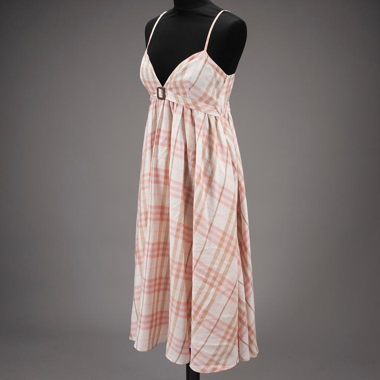 KLÄNNING, Burberry.