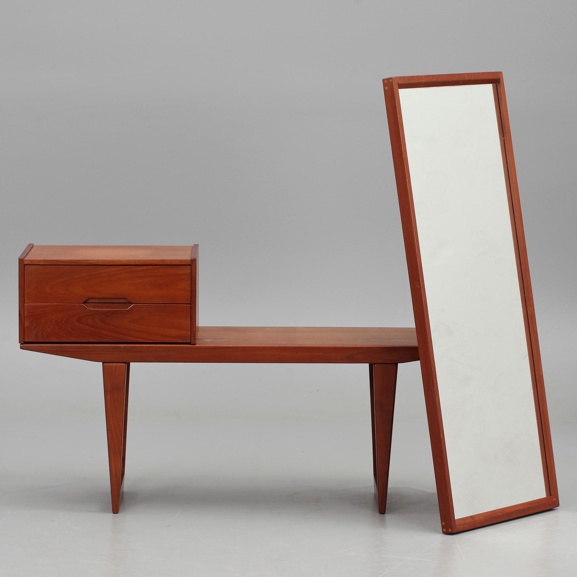 HALLMÖBEL, 3 delar, Aksel Kjersgaard, Danmark. 1950/60-tal.