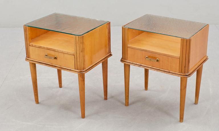 SÄNGBORD, ett par, 1940-tal.
