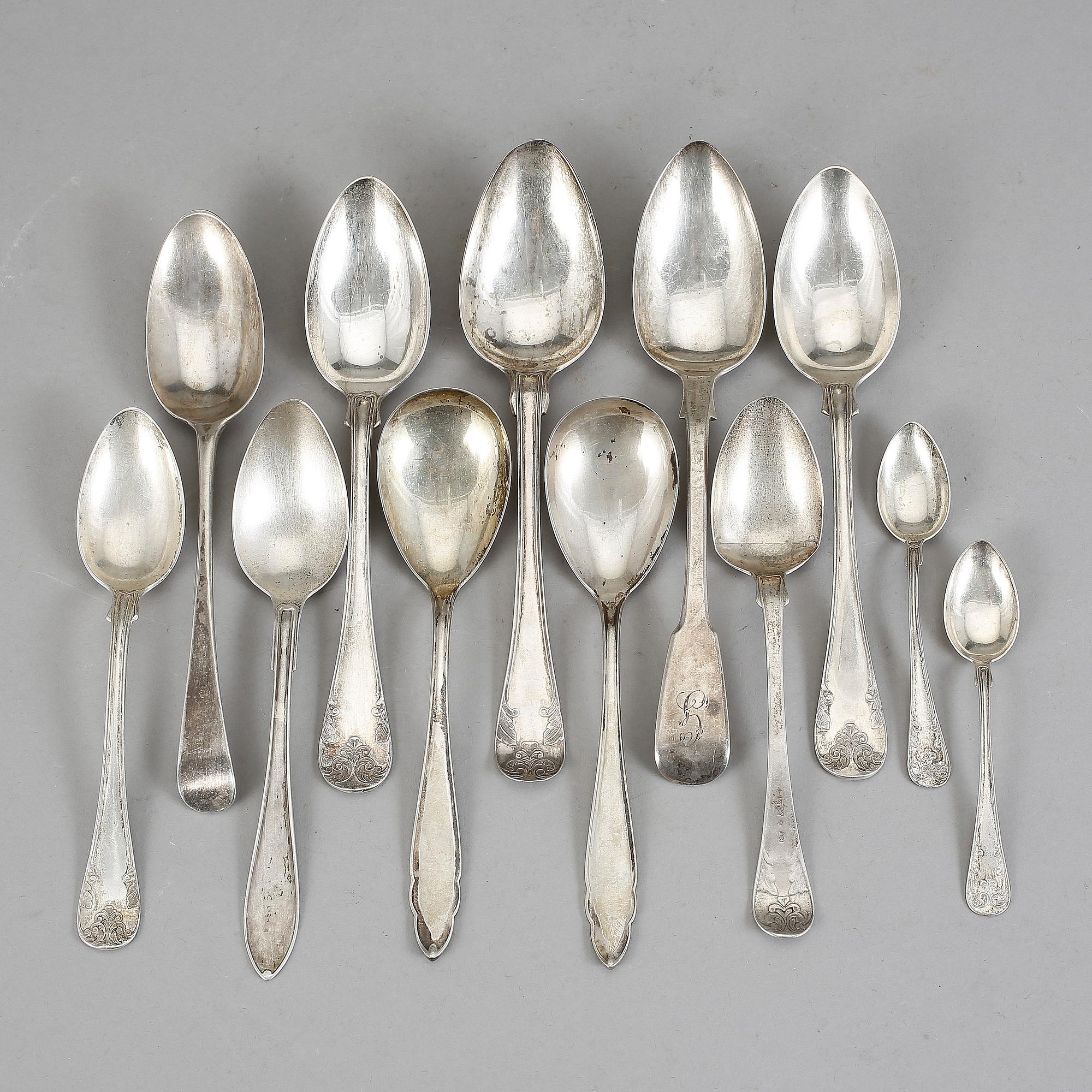 SKEDAR, 12 st, silver, olika modeller, främst 1800-tal, bla Erik Linderoth, 1802.