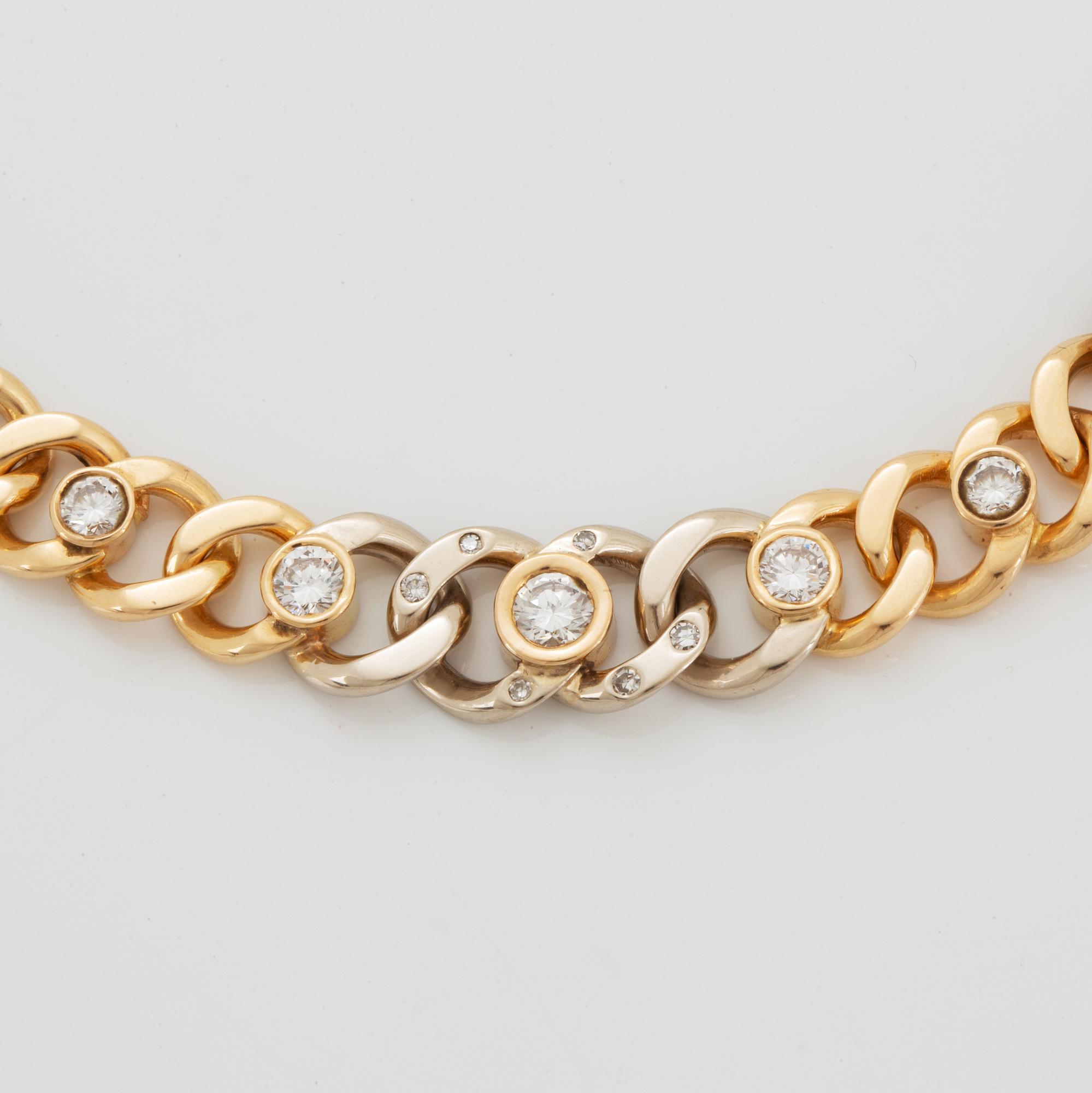 Collier, 18K vitguld och rödguld med briljantslipade diamanter.