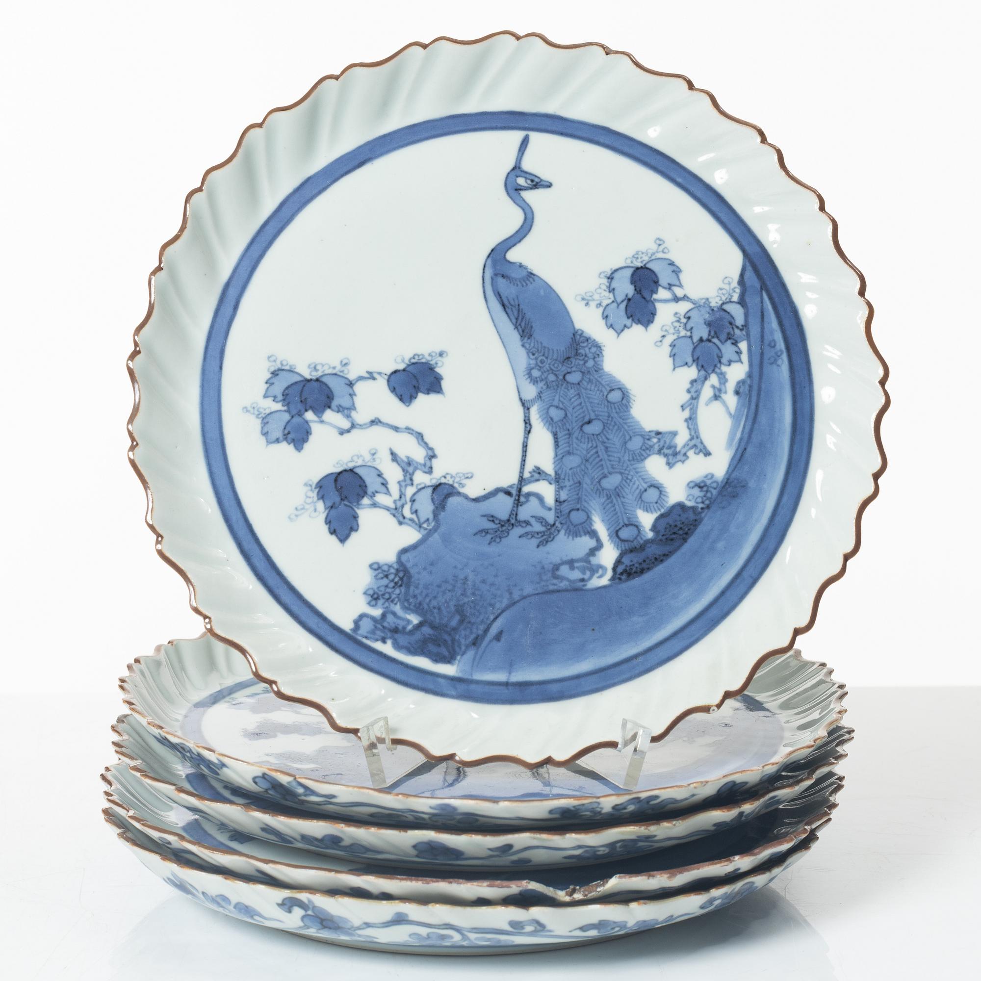 Tallrikar, fem stycken, porslin, Arita, Japan, Edo (1603-1868).