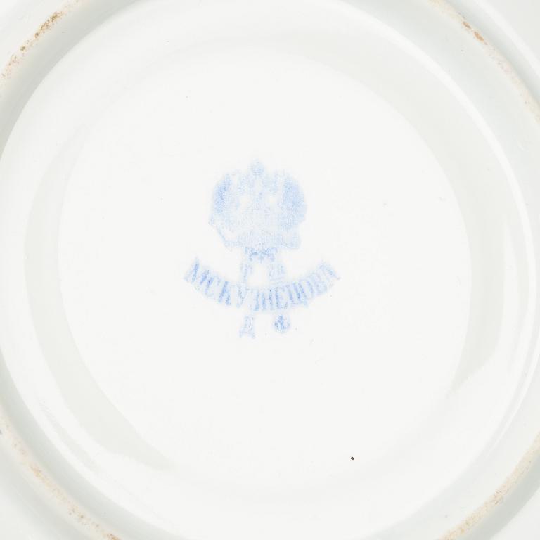 Kuznetsov, koppar med fat, 4 st, porslin, Ryssland, omkring 1900.