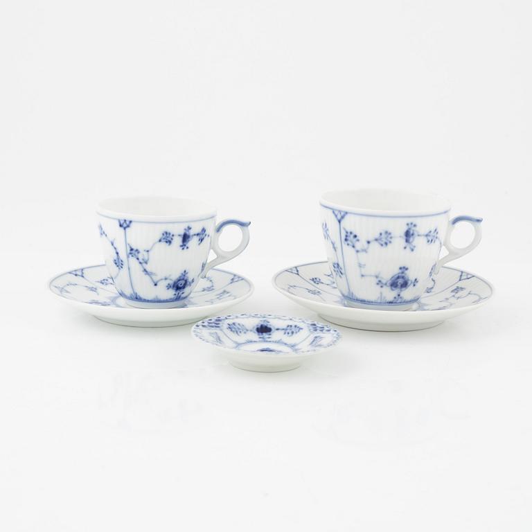 Royal Copenhagen, Mat- och kaffeservis, 50 delar, porslin, "Musselmalet", Danmark.