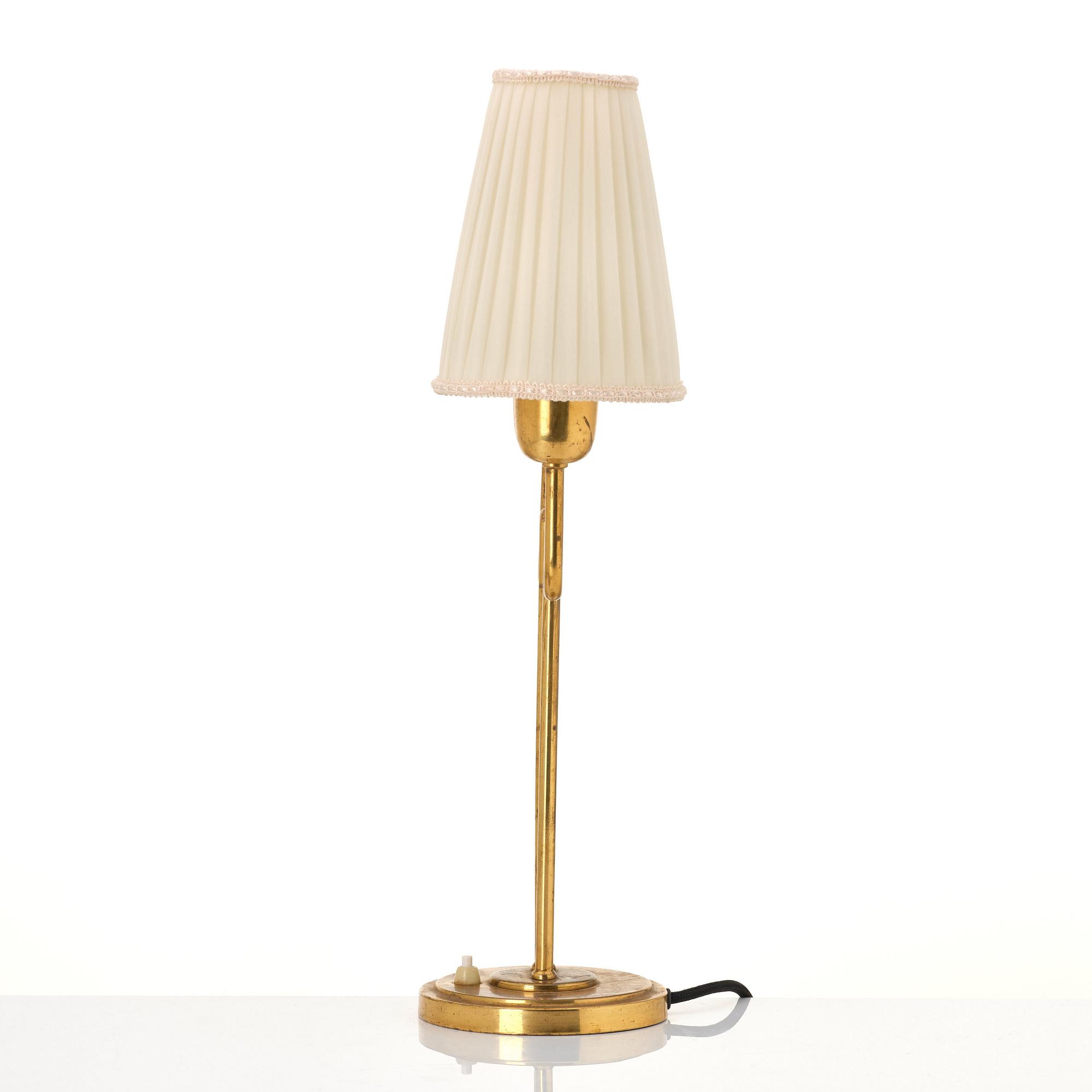 Harald Notini, a table lamp, model '15492', Arvid Böhlmarks Lampfabrik, Sweden, 1940s.