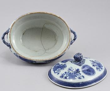 TERRIN, porslin, Kina, 1700-tal.