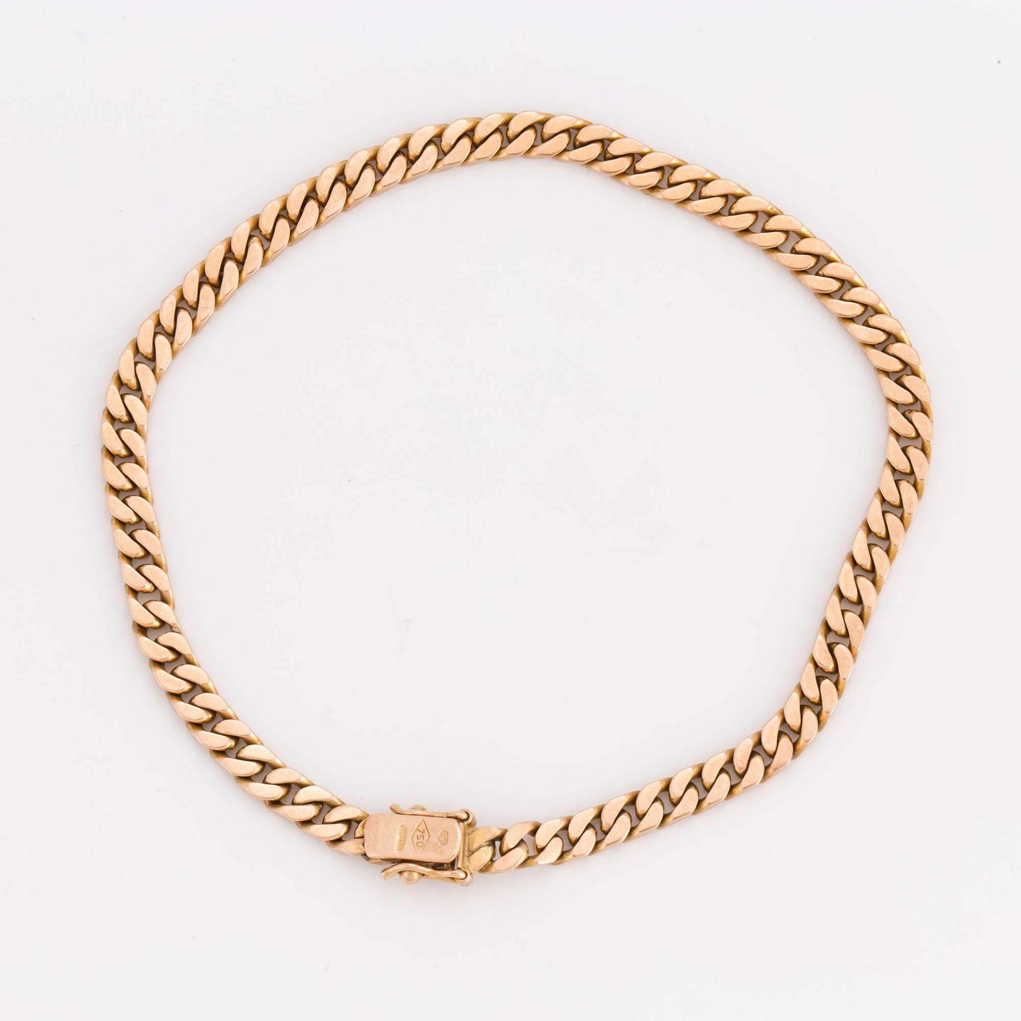 A curb-link bracelet.