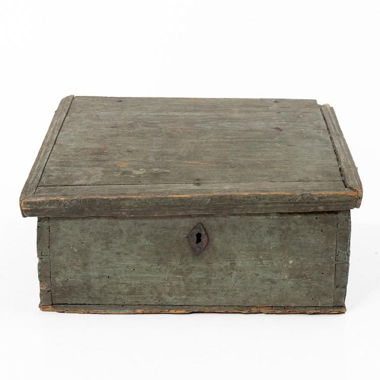 Box, folk art, 19th century.