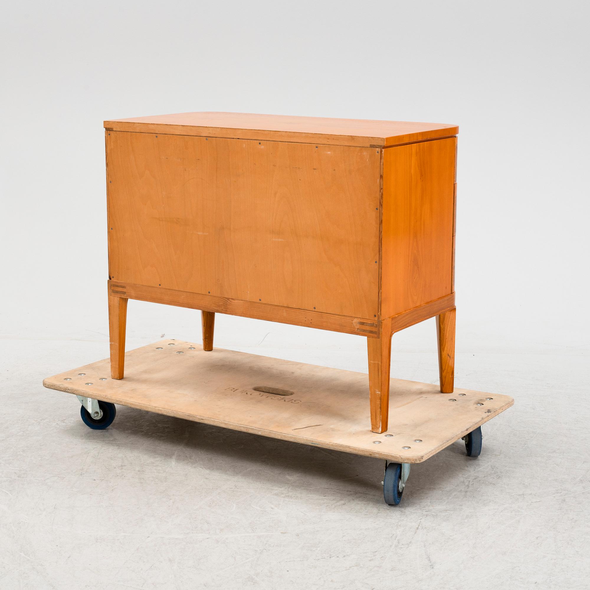 Byrå, Swedish Modern, 1940-tal.