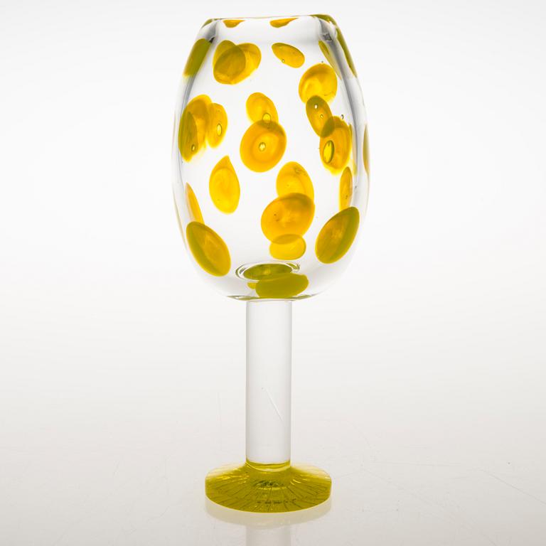 TIINA NORDSTRÖM,  a 'Bud' art glass signed Tiina Nordström Nuutajärvi 1996.