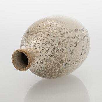 Kyllikki Salmenhaara, a stoneware vase, signed KS -43.