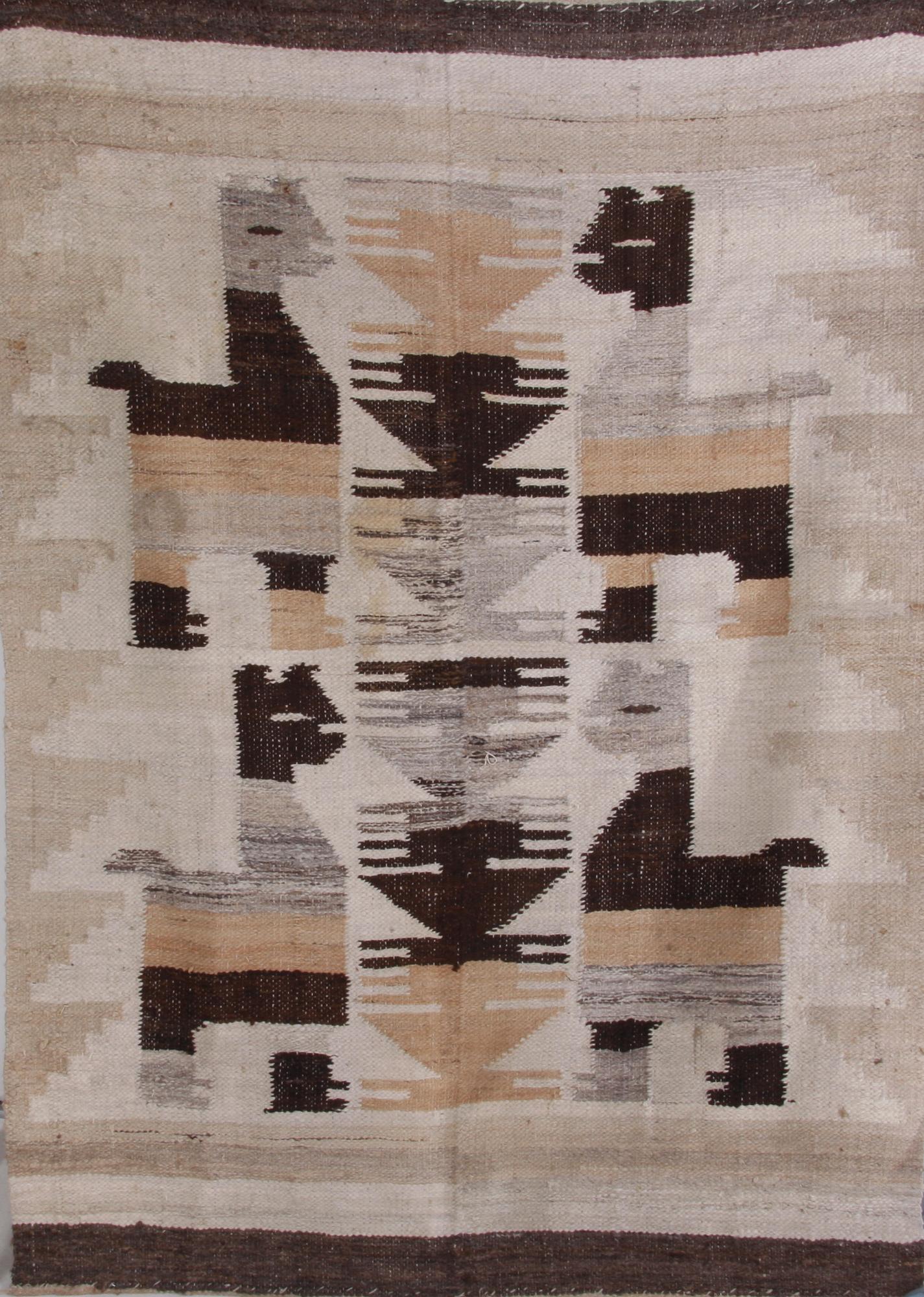 MATTA. Vävd. 173 x 127.
