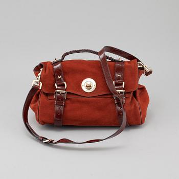 MULBERRY, a "Fox Lock Maxi Grain Nubuck Alexa" bag.