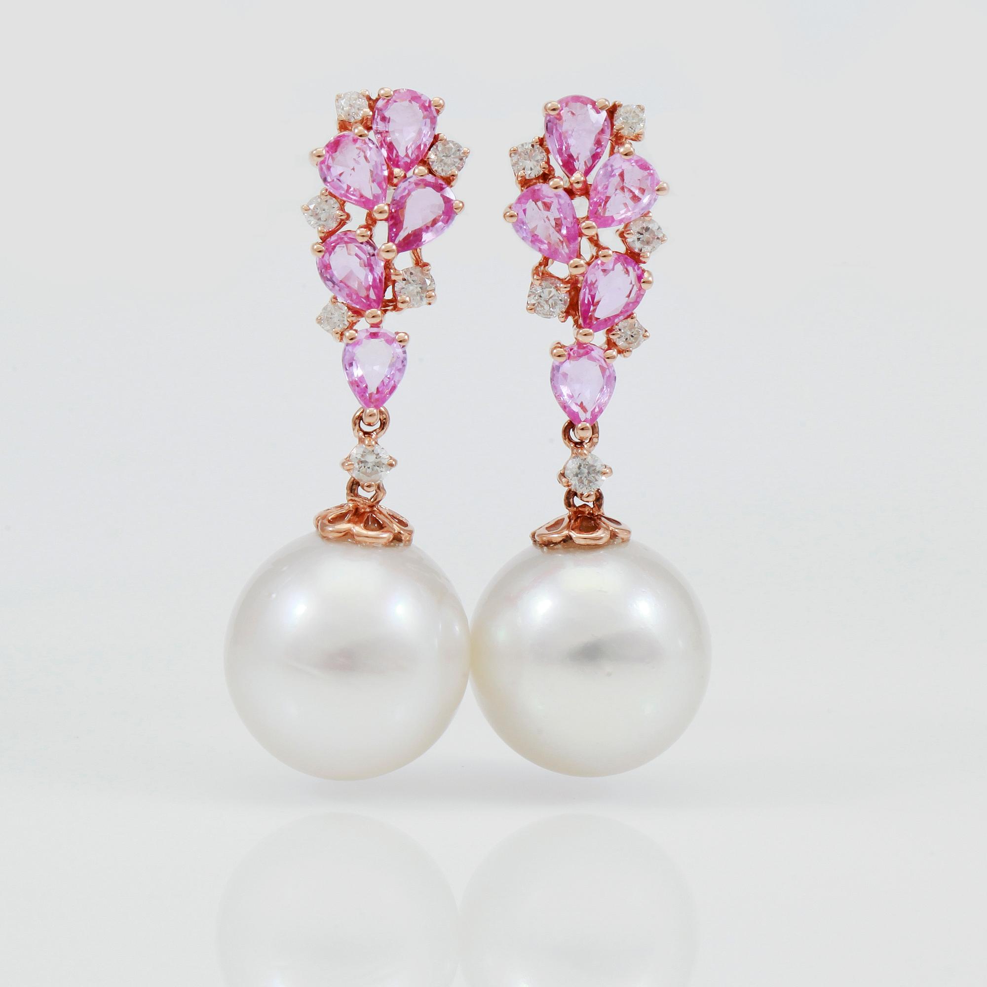 ÖRHÄNGEN, 1 par, diamanter totalt ca 0,25 ct, rosa safirer totalt ca 1,75 ct, 2 odlade vittonade pärlor.
