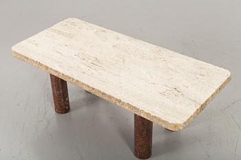 SOFFBORD, travertin och marmor, 1900-talets slut.