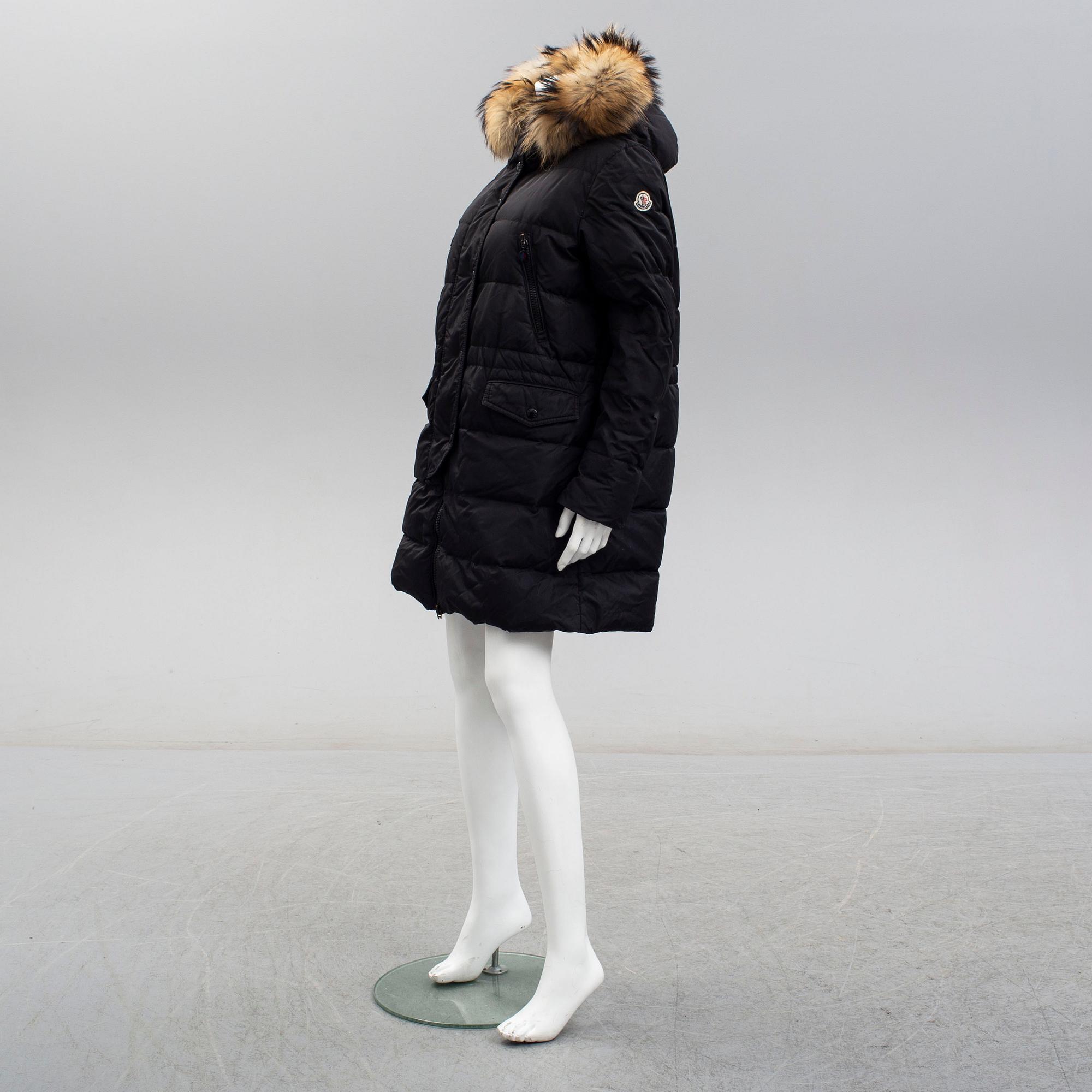 Moncler dunkappa store