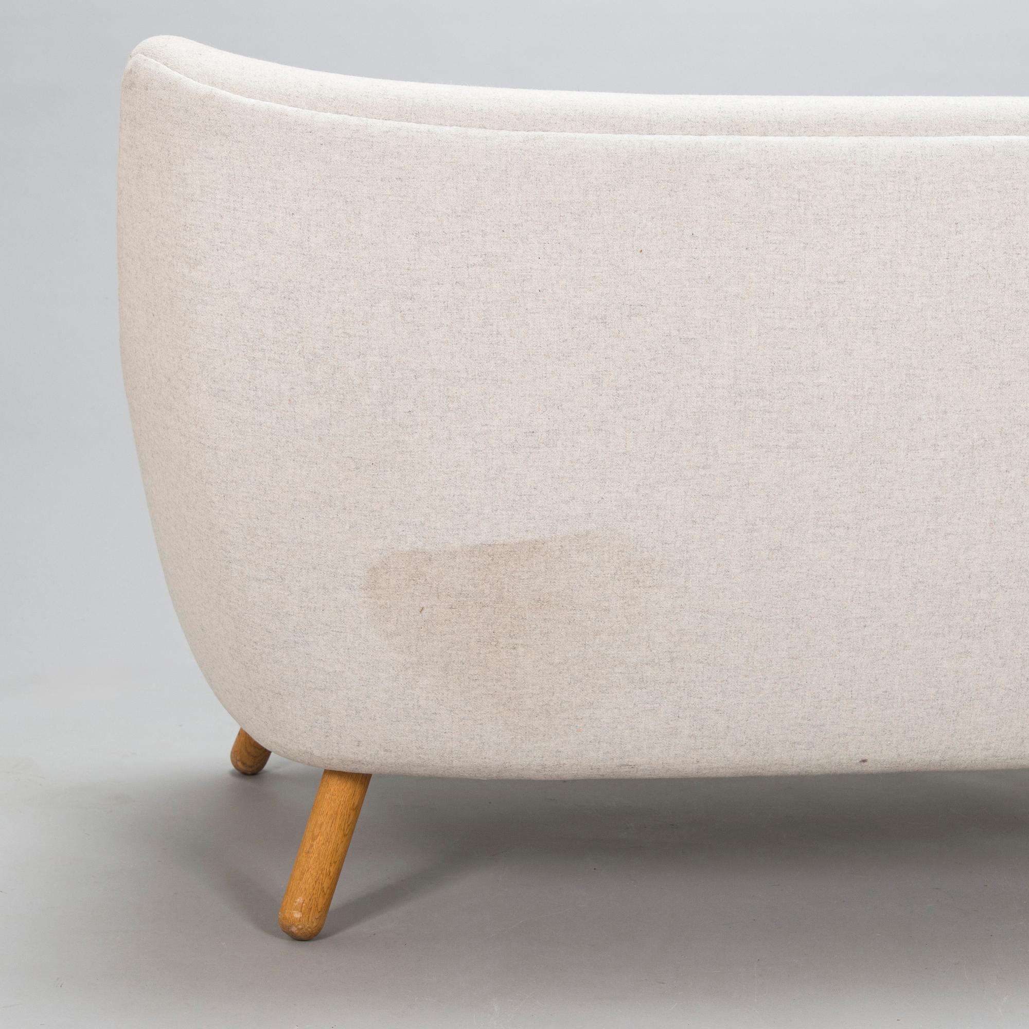 Finn Juhl, soffa, "Poeten", Onecollection House of Finn Juhl, 2000-tal.