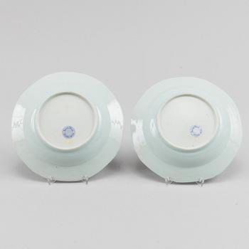 A blue and white dish and two soup dishes, Qing dynasty, Qianlong (1736-95).