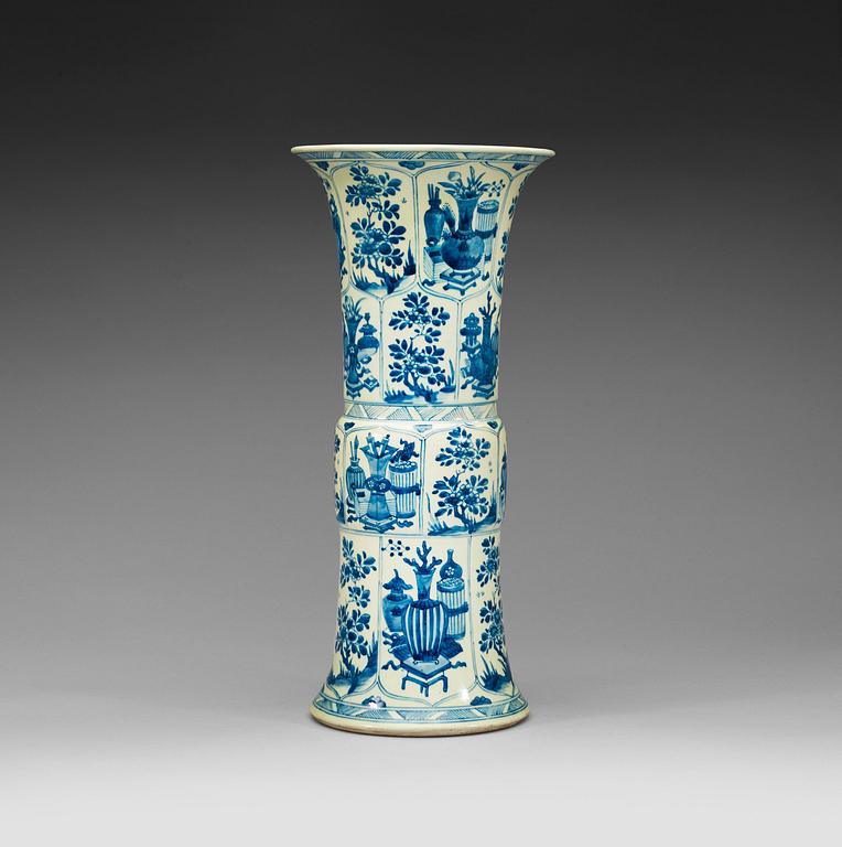 A blue and white gu-shaped vase, Qing dynasty Kangxi (1664-1722).