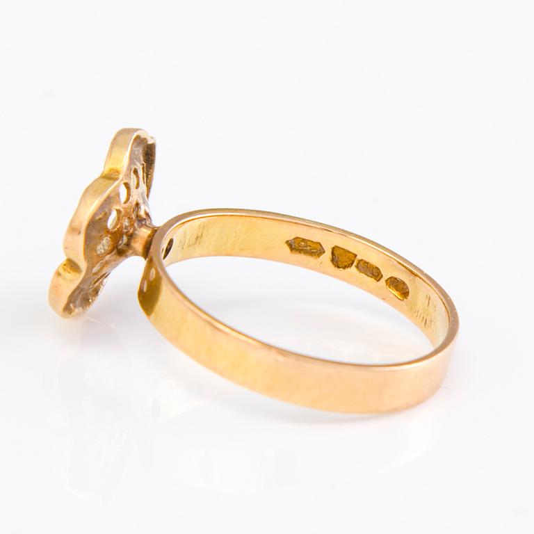 LIISA VITALI, "Lemmenkukka" sormus ja korvakorut, 14K kultaa, Kultakeskus Oy, 1977.