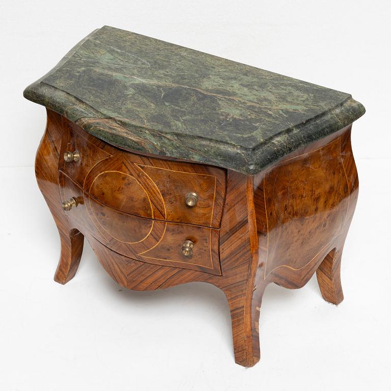 Miniatyrbyrå, Louis XV-stil, 1900-tal.