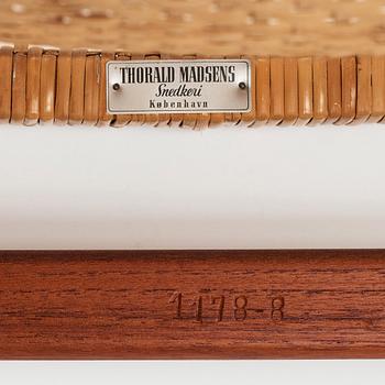 Jørgen Høj, 8 stolar, Thorald Madsen Snedkeri, Danmark 1950-tal.