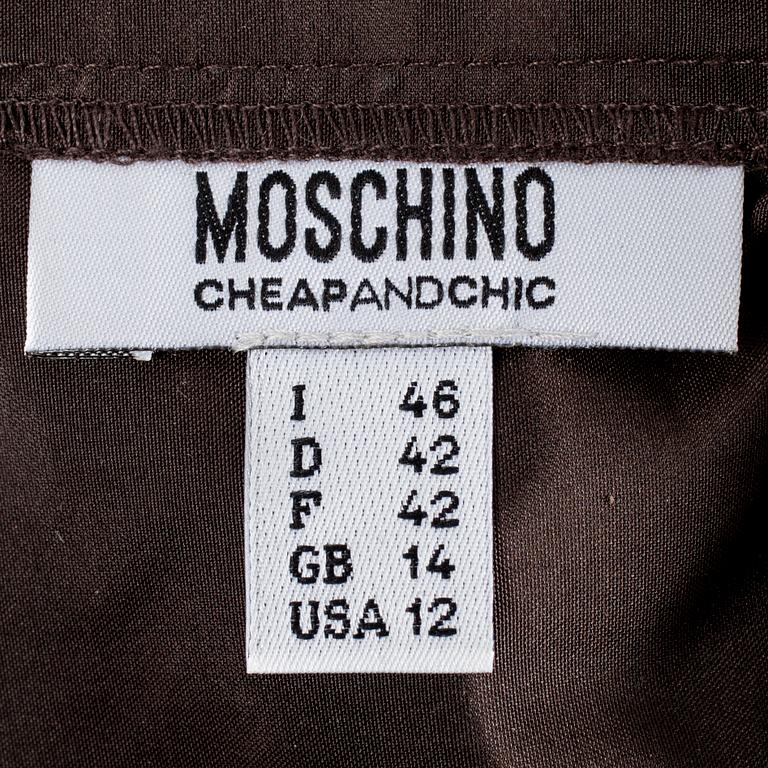 KJOL, Moschino.