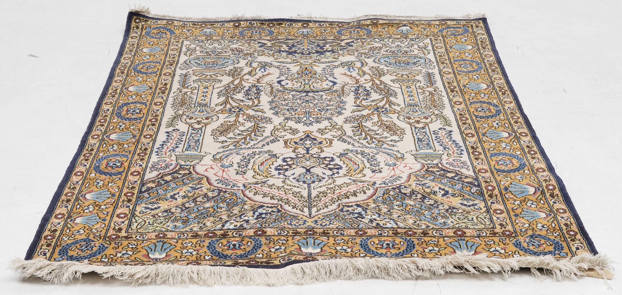 Carpet, Ghom, approx. 209 x 134 cm.