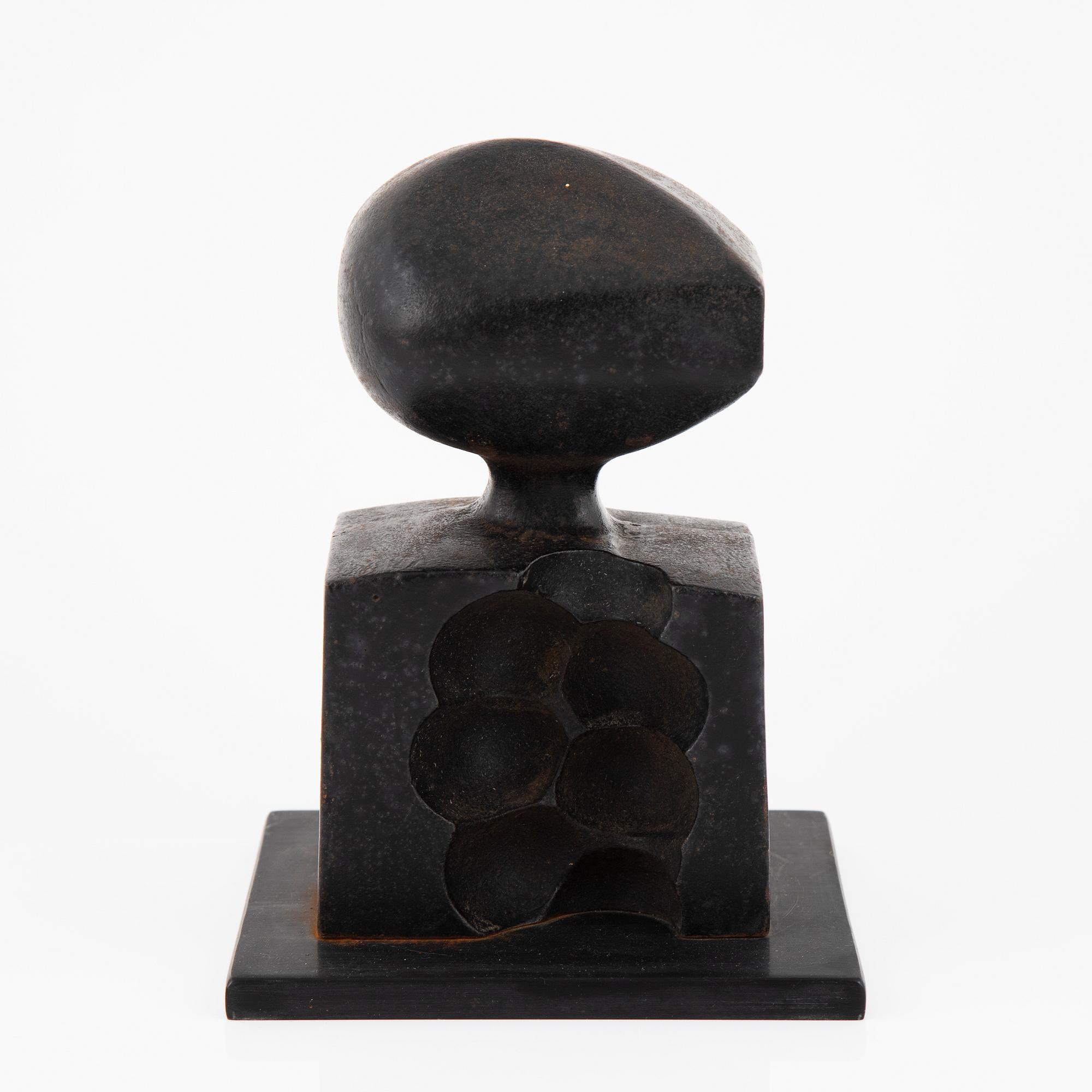 Björn Selder, sculpture, unsigned, iron.