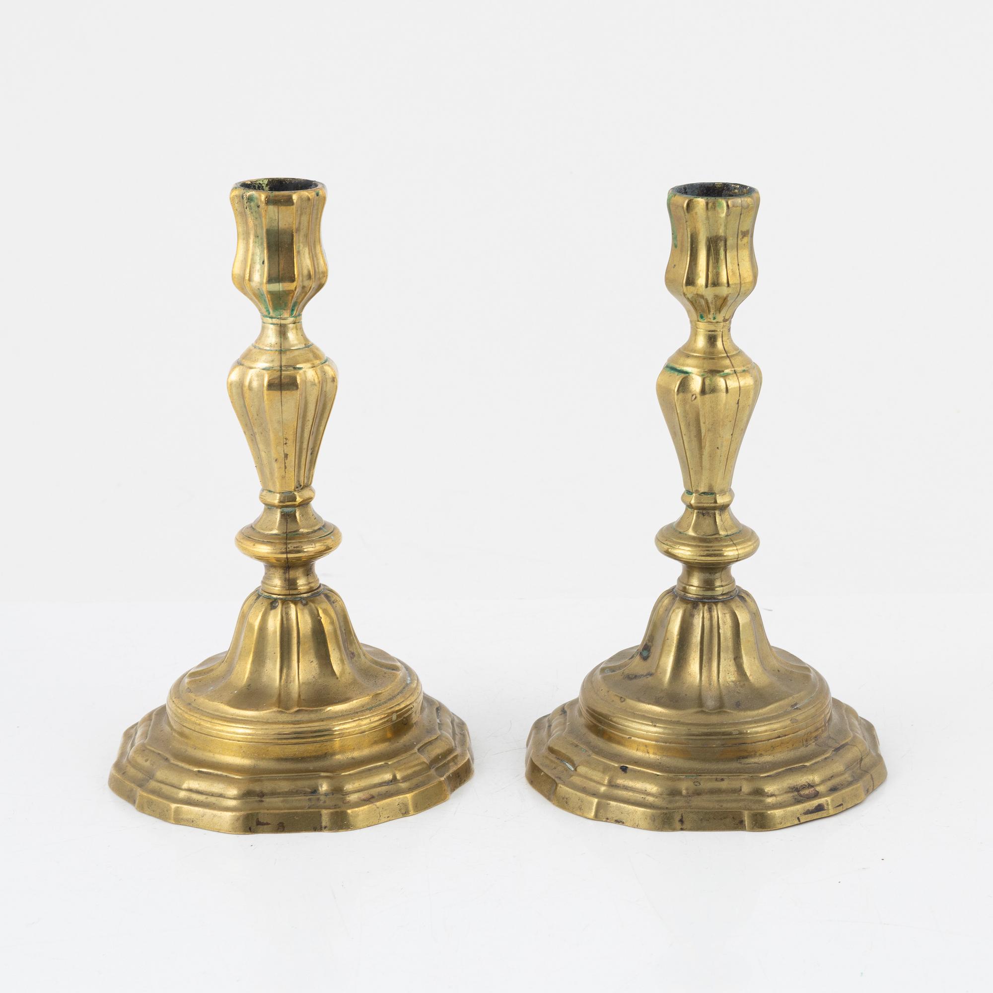 Candlesticks, a pair bronze candlesticks, late Baroque, 18th Century.