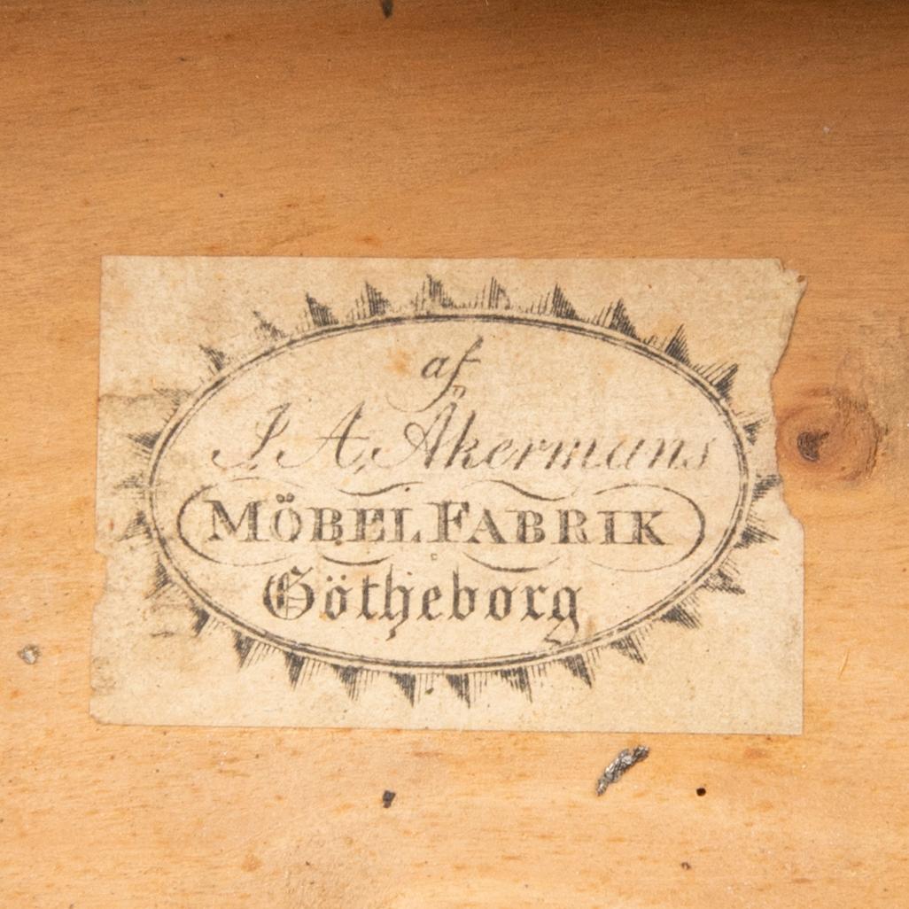 Drop-leaf table signed JA Åkerman's furniture factory Gothenburg Empire period 1810-20s.