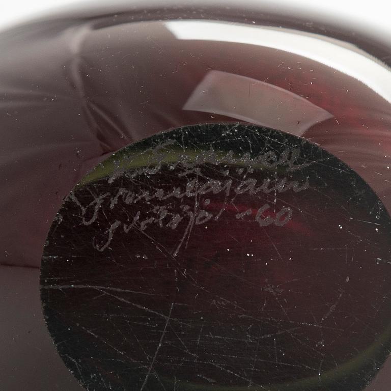 Kaj Franck, a 'KF 240' vase, signed K. Franck, Nuutajärvi Notsjö -60.