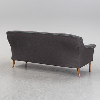 Kerstin Hörlin-Holmquist, a sofa, Triva, Nordiska Kompaniet.