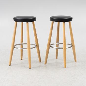 Hans J Wegner, bar stools, a pair, Carl Hansen & Son. CH 56.