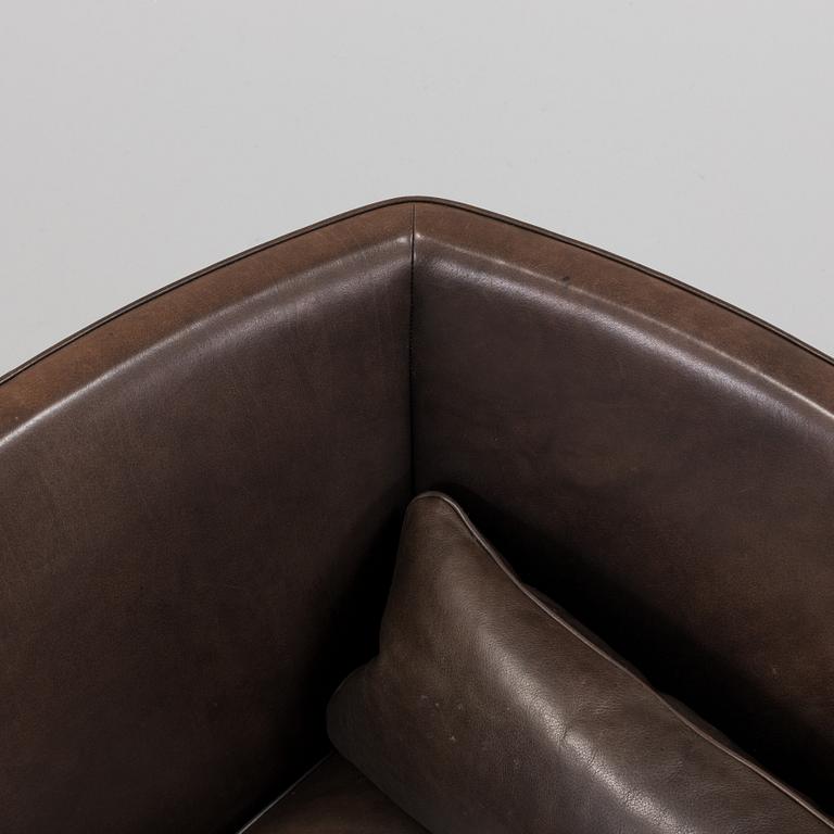 BØRGE MOGENSEN, a leather upholstered sofa model 2214 from Fredericia Furniture, 21st Century.