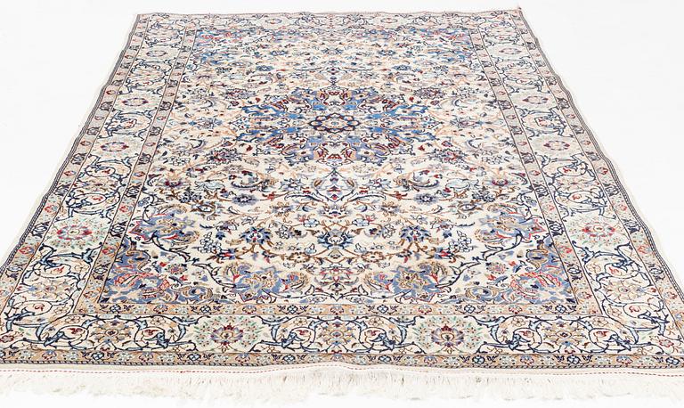 Matta, Nain i relief (Souf), part silk, ca 315 x 205 cm.