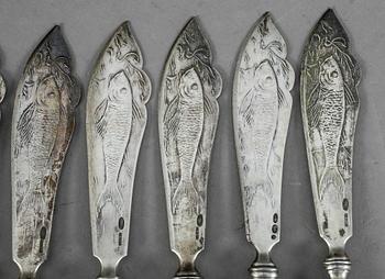 FISKKNIVAR, 11 st, silver, Ryssland 1900-talets början. Märkt G Radke. Total vikt 679 gr.
