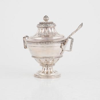 A Swedish silver sugarbowl with cover, mark of Gustaf Möllenborg, Stockholm 1862.