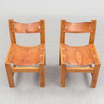 Six French 1960s chairs.