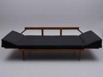 SOFFA / DAGBÄDD, Peter Hvidt och Orla Mölgaard-Nielsen, Danmark 1900-talets mitt.