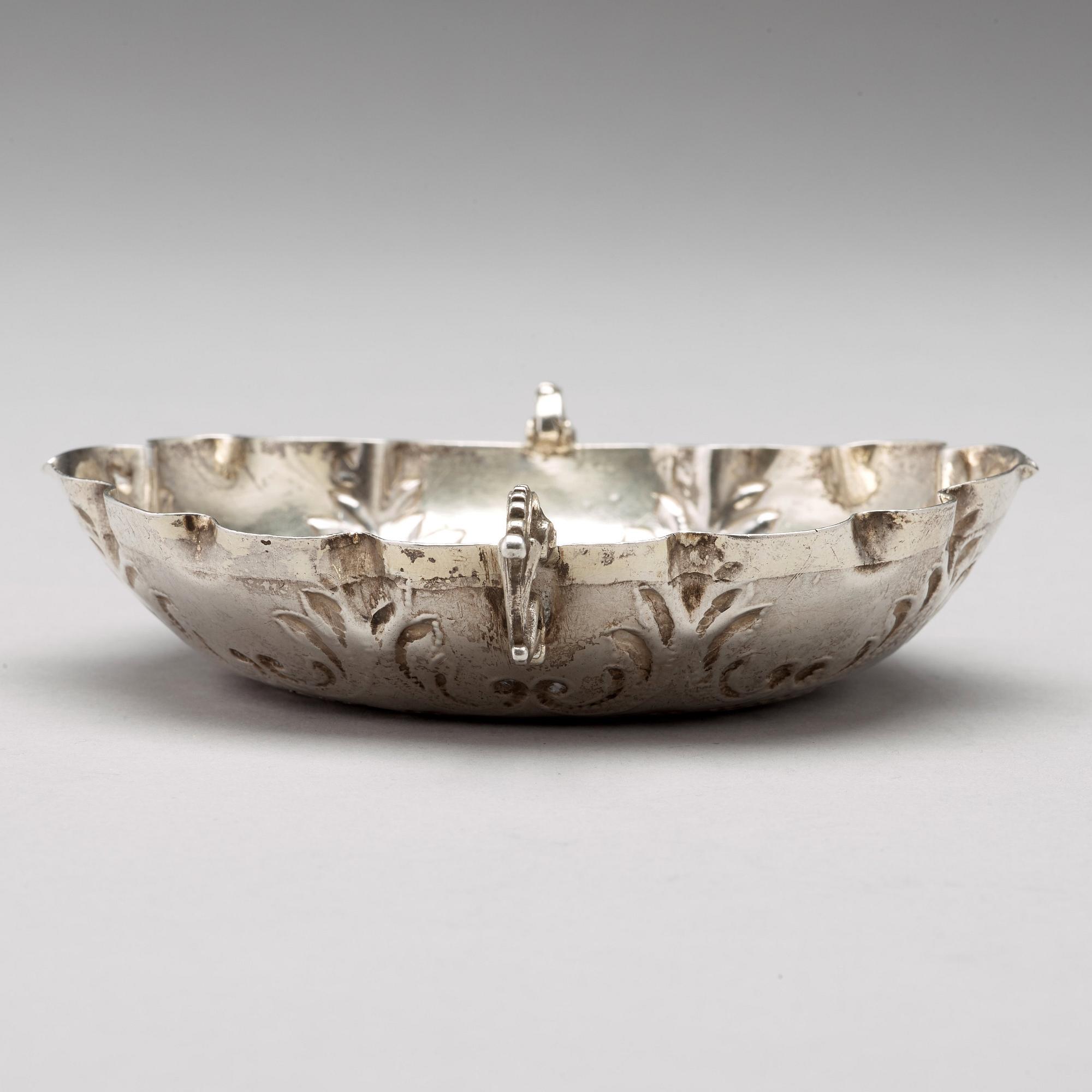A German 17th centuryparcel-gilt silver sweet meat dish, mark of Johannes Kilian possibly, Augsburg 1685-1687.