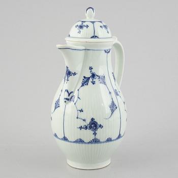 A 'Blue Fluted Plain' / 'Musselmalet rifflet' coffee pot, Royal Copenhagen, around 1850.