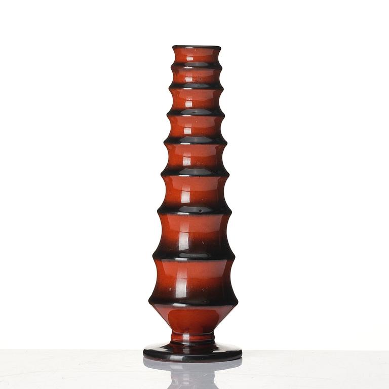 Ewald Dahlskog, a faience vase, Bobergs Fajansfabrik, Gävle, 1930-37, model "D10".