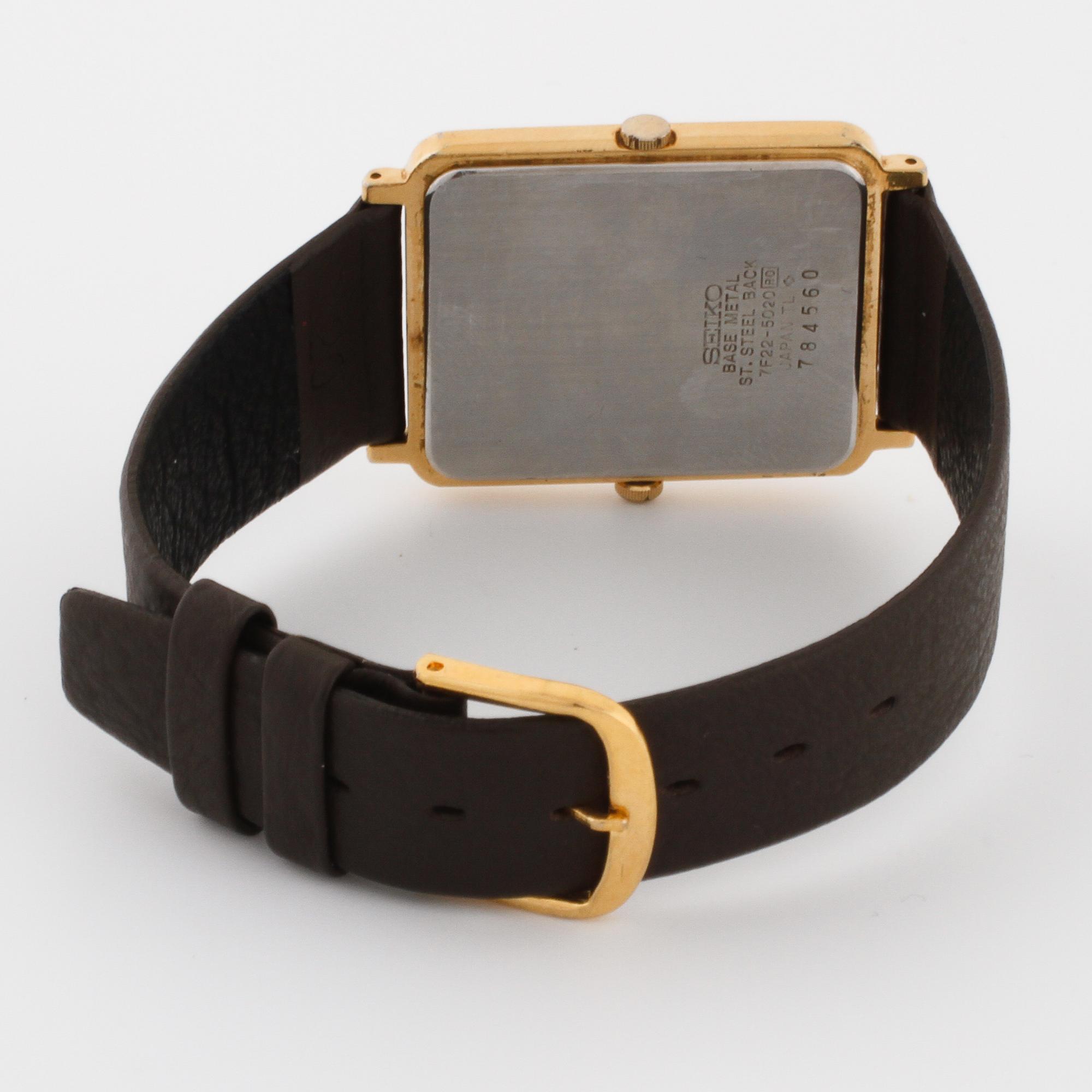 SEIKO, "Dual-Time", wristwatch, 29 x 33 (39) mm.